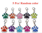 5 Pcs Colorful Glitter Dog Footprint Charm Pendant Keychain Lobster Buckle Pendant Pet Supplies Pendant Key Ring Accessories (Random Color)